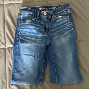 American Eagle Super Stretch Medium Wash Jeans